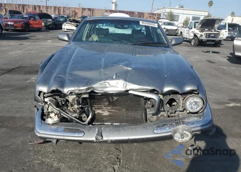 2002 Jaguar Xjr из США, поврежденный, VIN SAJDA15B12MF49401